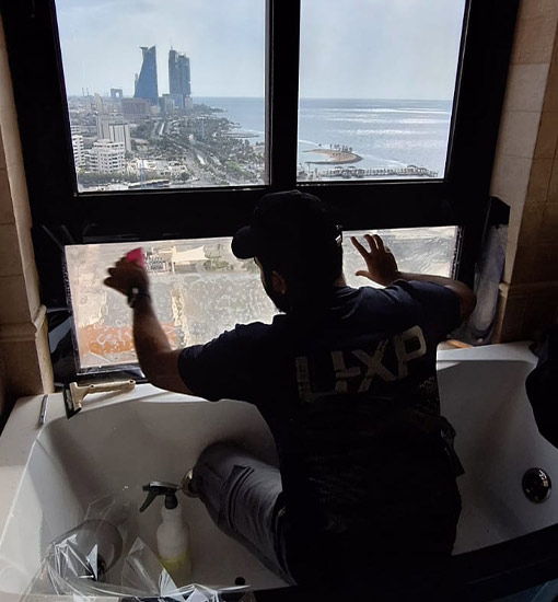 عزل حراري للزجاج ونوافذ المباني